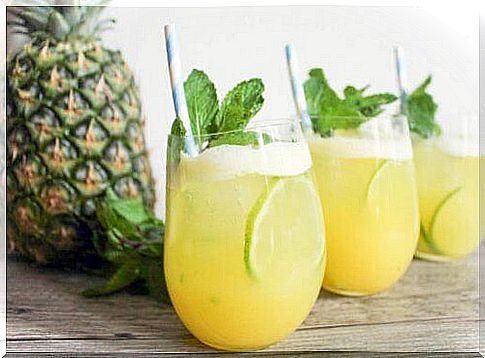 6 amazing benefits of pineapple water