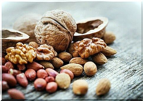 the benefits of walnuts are many and sometimes unsuspected