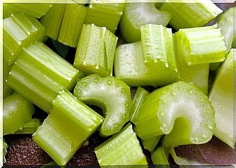 Celery cut into small pieces