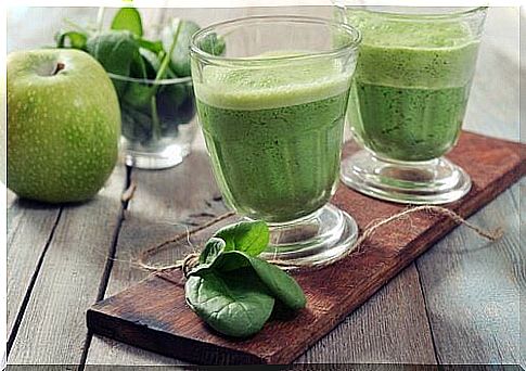 smoothie with spinach