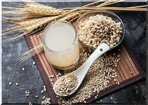 Barley water: benefits, contraindications and recipe