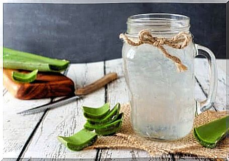 Aloe vera juice against heartburn.