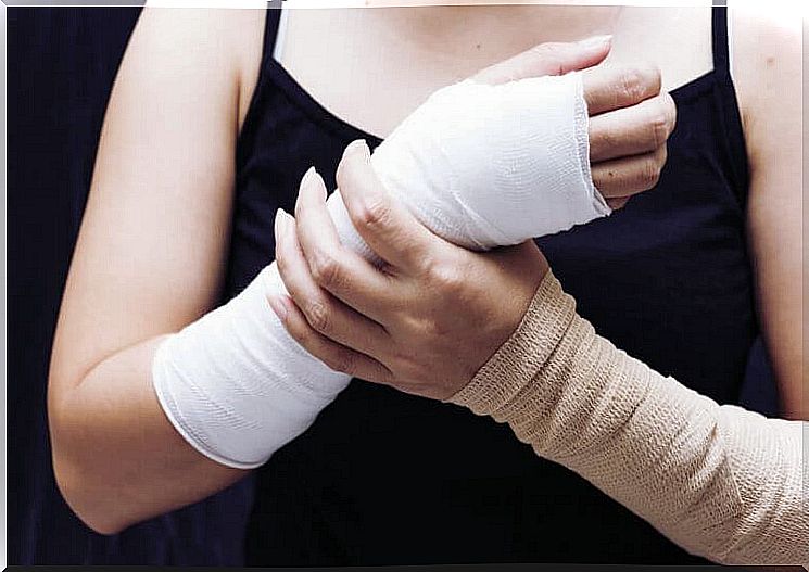 Plaster and splint